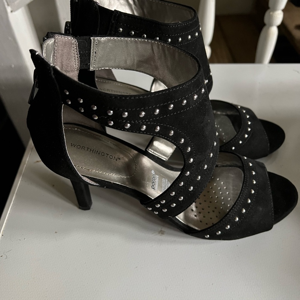 Black velvet heels - Picture 2 of 4